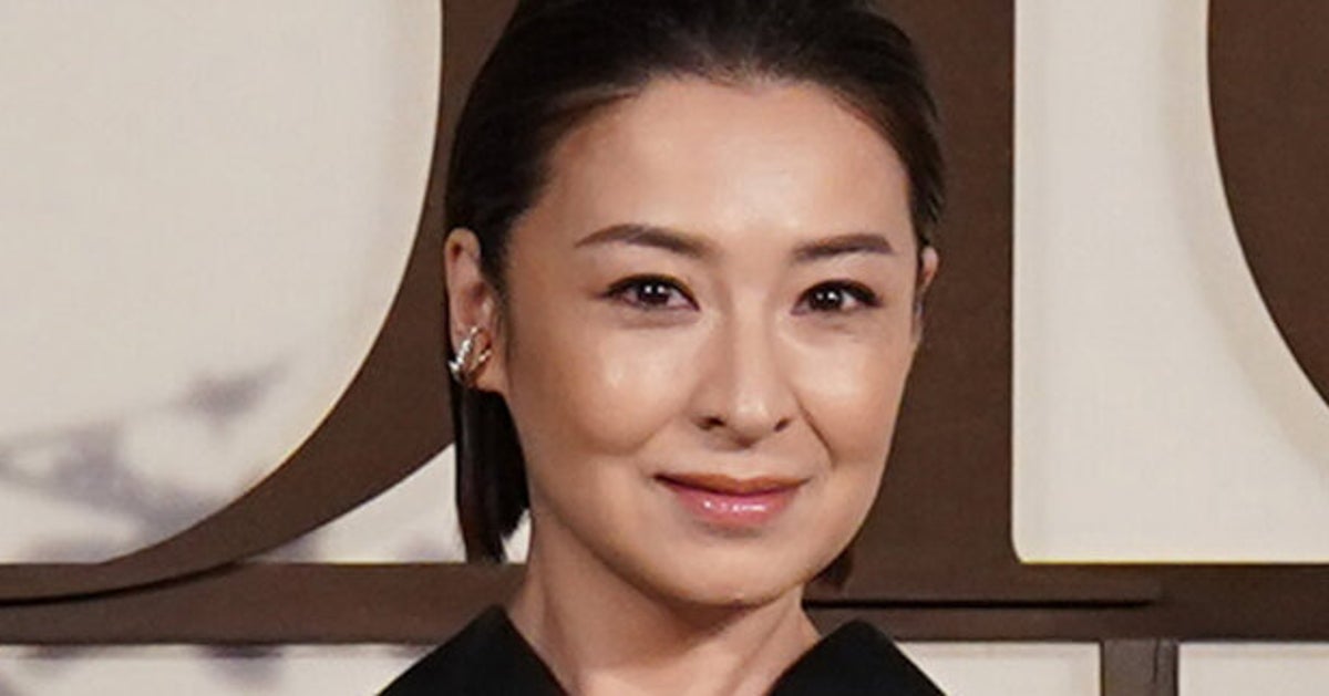 檀れい、山形・鶴岡の花火大会で“浴衣ショット”を披露⇨上品な着こなしに「涼やかですね」「髪飾りも素敵」