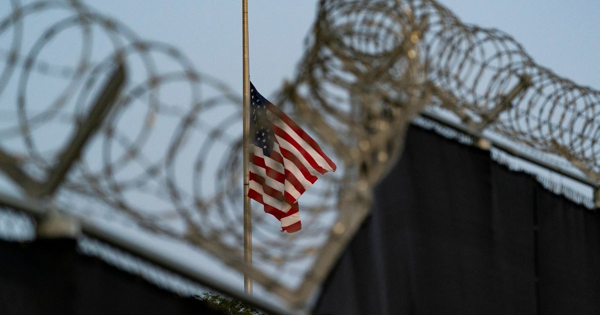 Mais de 50 Cônjuges e Pais de Militares Detidos: A Política Imigratória de Trump que Choca até Veteranos