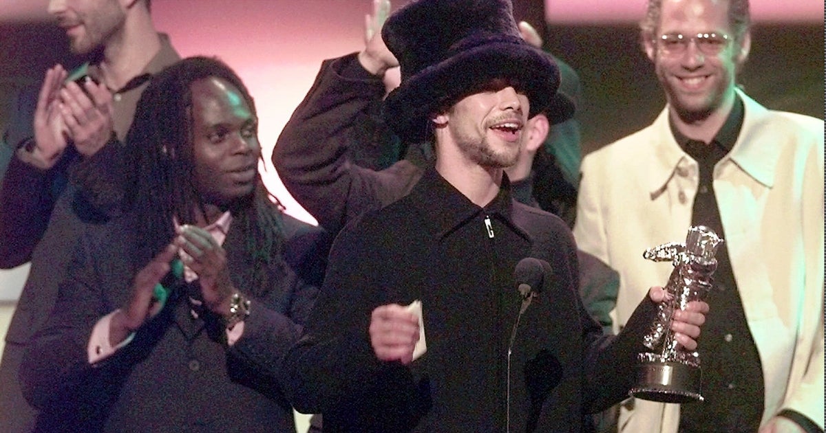 ジャミロクワイの名曲「Virtual Insanity」30年越しの“公式和訳“⇒日本語歌詞に「現代にマッチ」「今まさにこの時代」