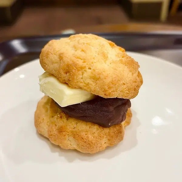 スターバックス「あんバタースコーンサンド」