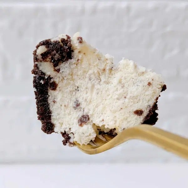 スターバックス「クッキー&クリーム チーズケーキ」