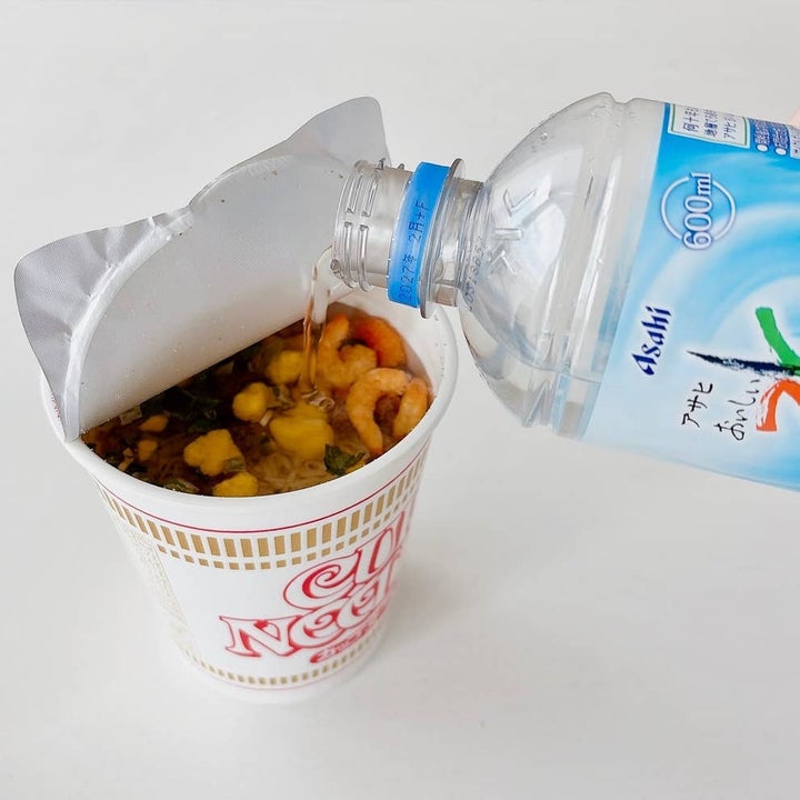 水でもカップ麺が作れるライフハック
