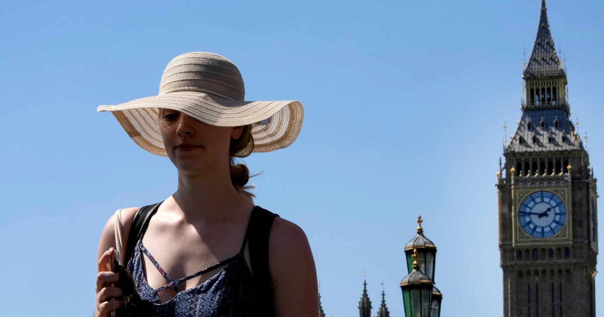 What Is Heatwave Anxiety? Doctors Explain Three Ways To Overcome It