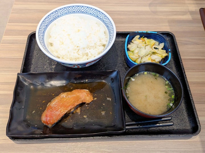 吉野家「金目鯛の煮付け定食」