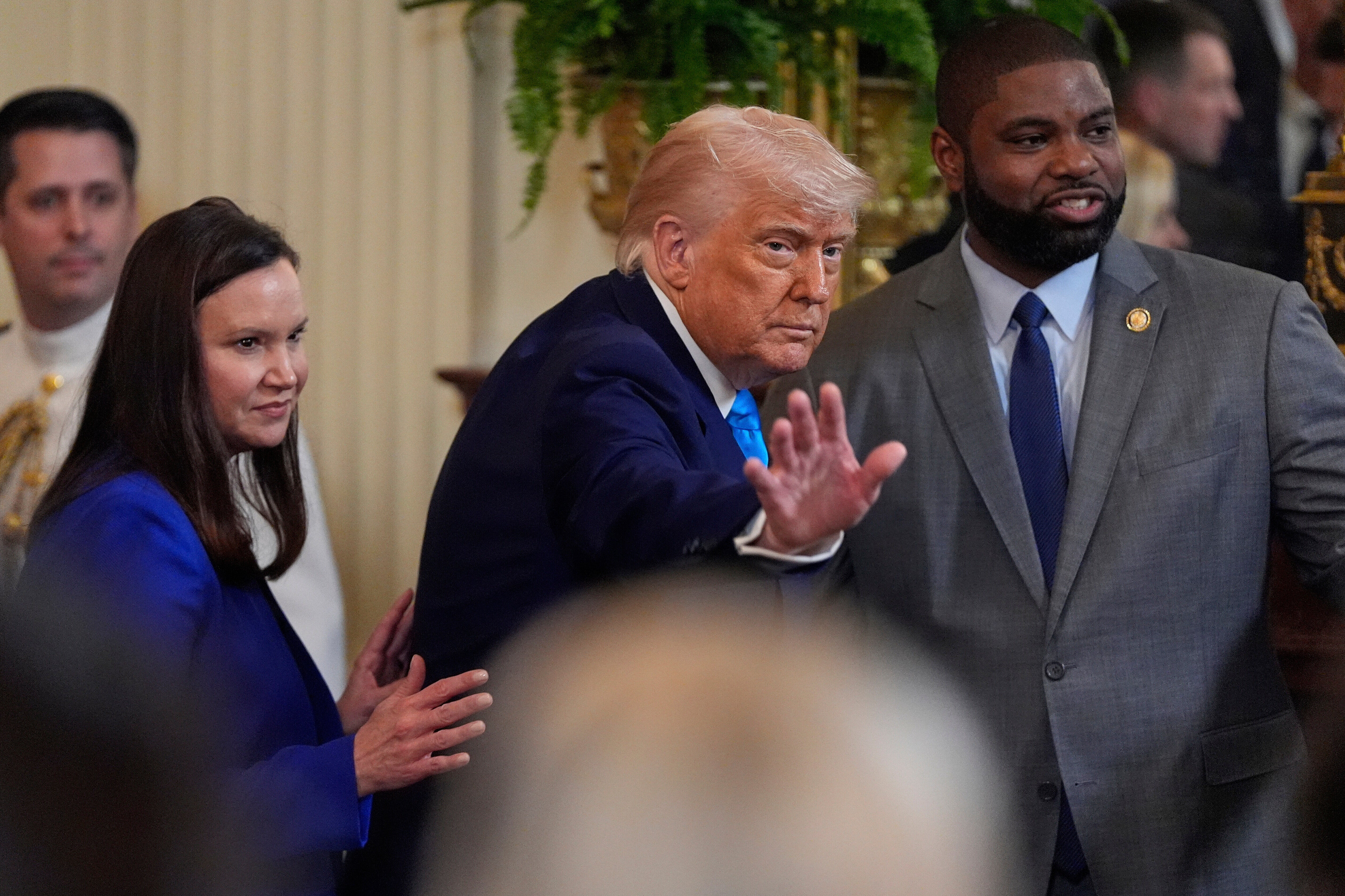 huffpost.com - S.V. Date - Florida's First-Ever Black Governor Could Be A Trump Apologist