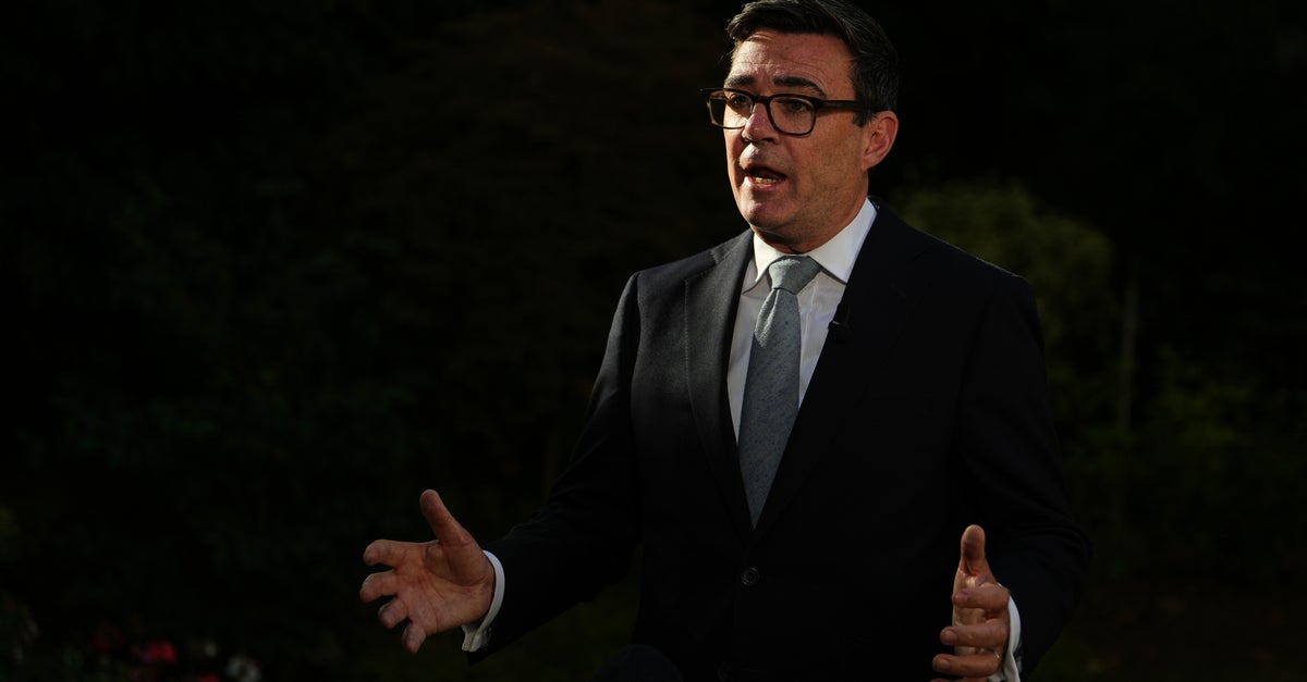 British Leader Reportedly Exchanged Messages With Impostor Of Top White House Official