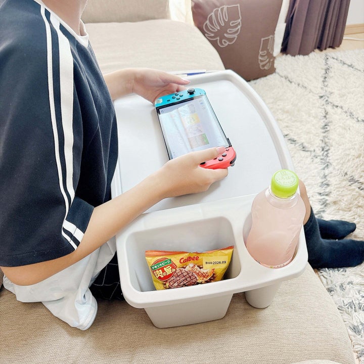 カインズ「収納ポケット付きコンパクトテーブル」