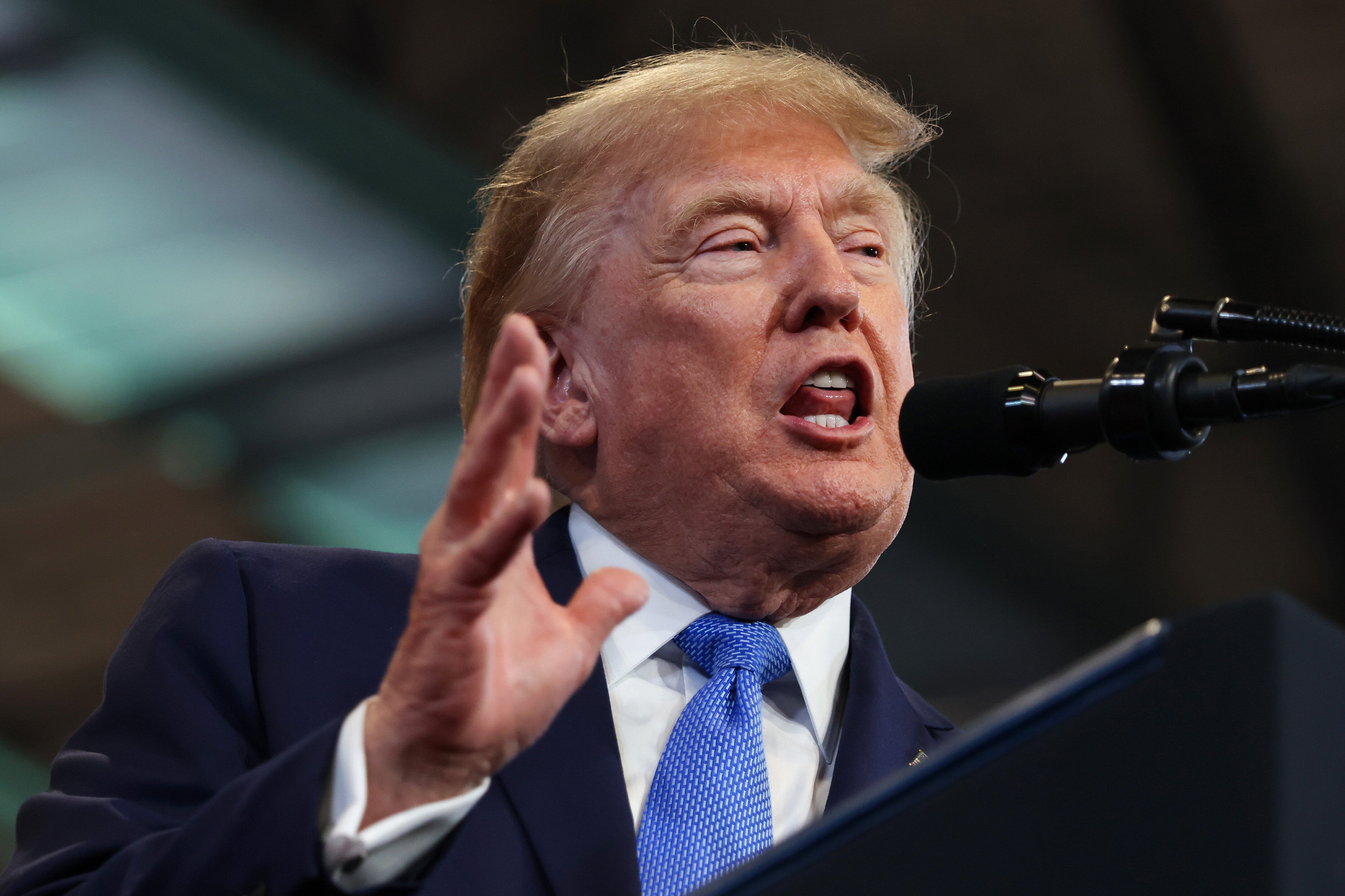 huffpost.com - Lee Moran - Wall Street Journal Warns Trump's 'Appeasement' Sends An Ominous Signal About America