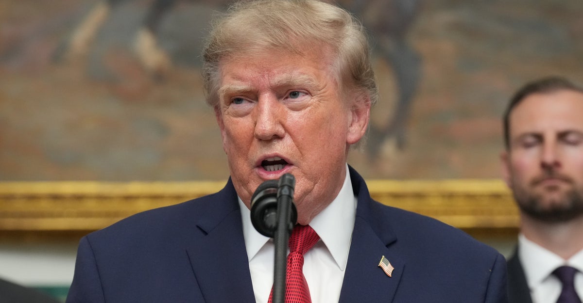 Trump's Economic D-Day Threat Over Iran Branded A 'Complete S**t Show'