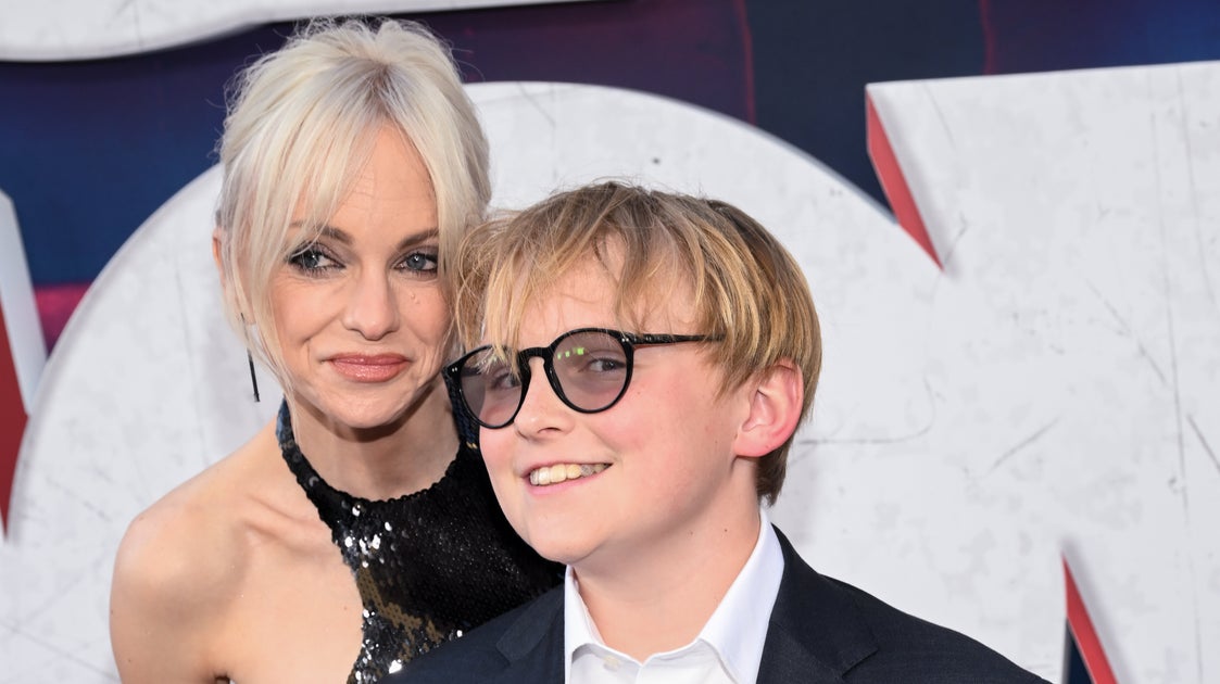 Anna Faris Opens Up About Challenging 'Religious' Son On 'Luxury' Of Right-Wing Beliefs