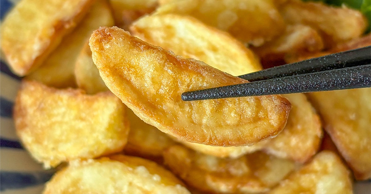 【ポテトフライより好き】揚げ焼きで超簡単！カリホク食感の「じゃがいもの塩唐揚げ」レシピ
