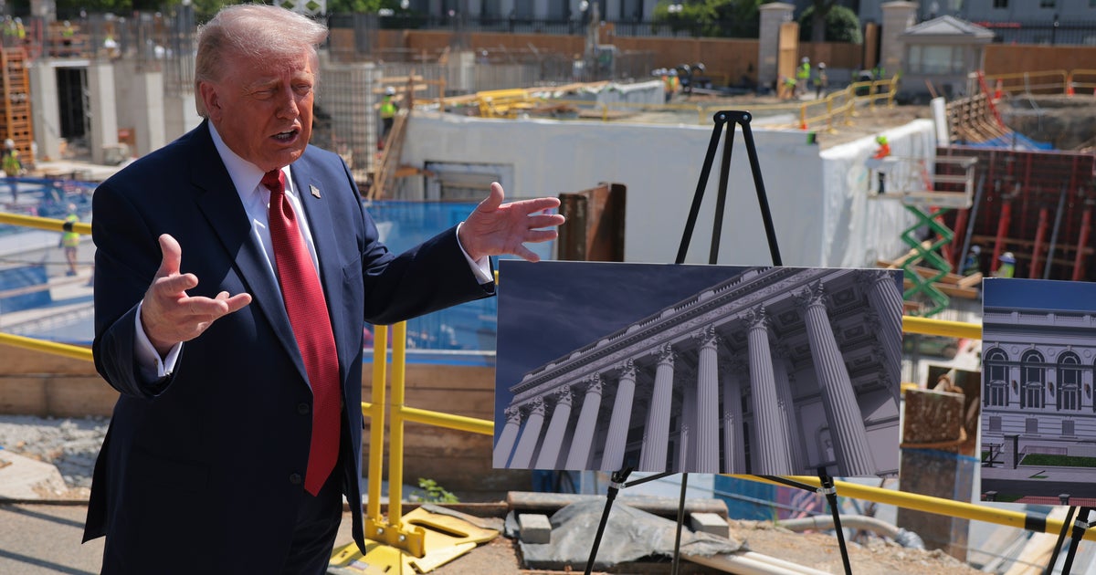 Photo: huffpost.com Supreme Court Allows Construction of Trump's $400M White House Ballroom