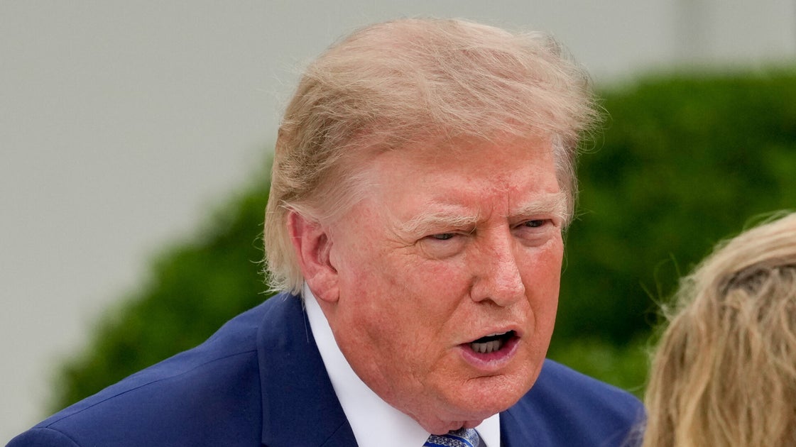 Right-Wing ‘LOSERS’ Fire Back At Trump’s Late-Night Attack: ‘No Different Than An Internet Troll’