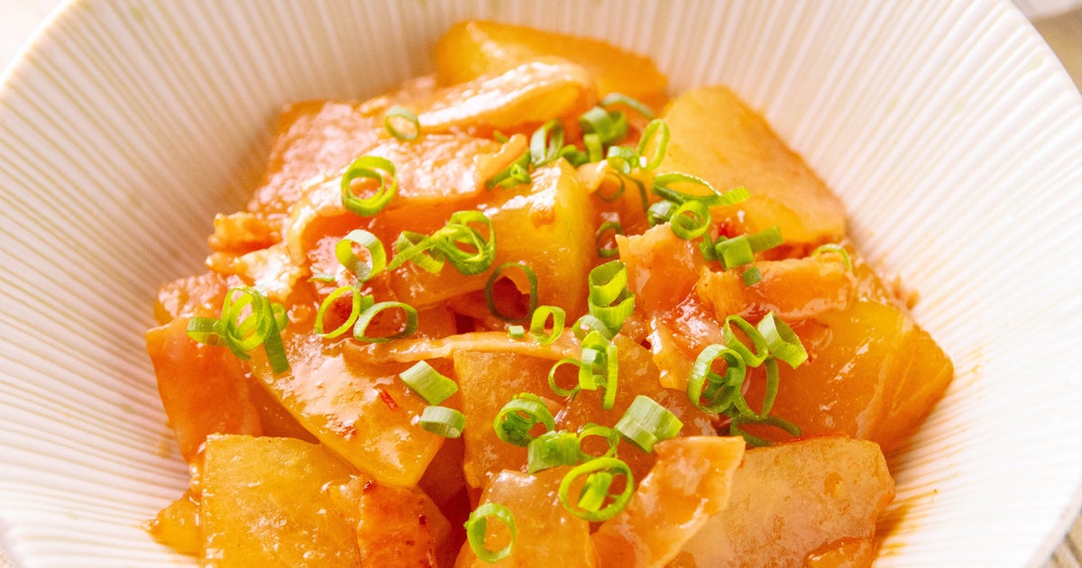 【冬瓜とベーコンがあったらコレ！】ピリ辛味でご飯がすすむ「冬瓜とベーコンの中華炒め」レシピ