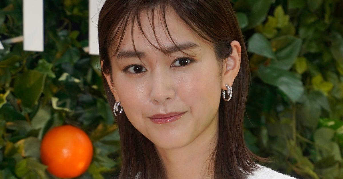 桐谷美玲、河北麻友子との“平成プリクラ”が話題⇨「平成当時と変わらん」「エモすぎて幸せ」結婚8周年も報告