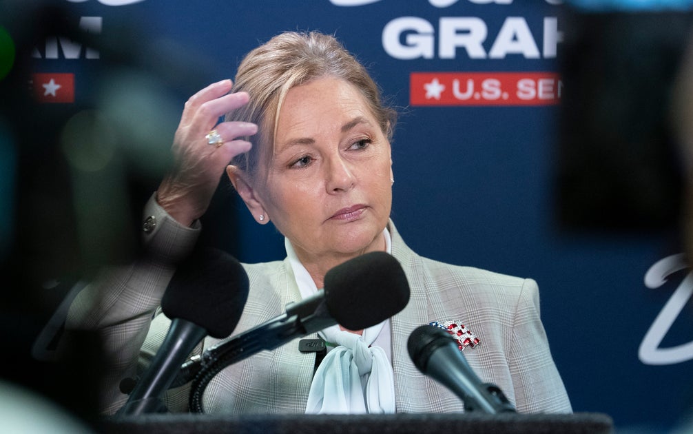 https://img.huffingtonpost.com/asset/6a8d5f40170000796bd4380d.jpg?ops=crop_1405_1107_4185_2620%2Cscalefit_1200_630