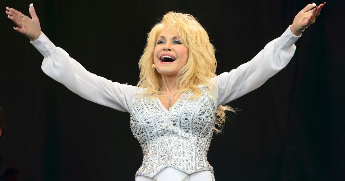 Music Icons Remember Dolly Parton As 'Pure Light' And An 'Angel' In ...