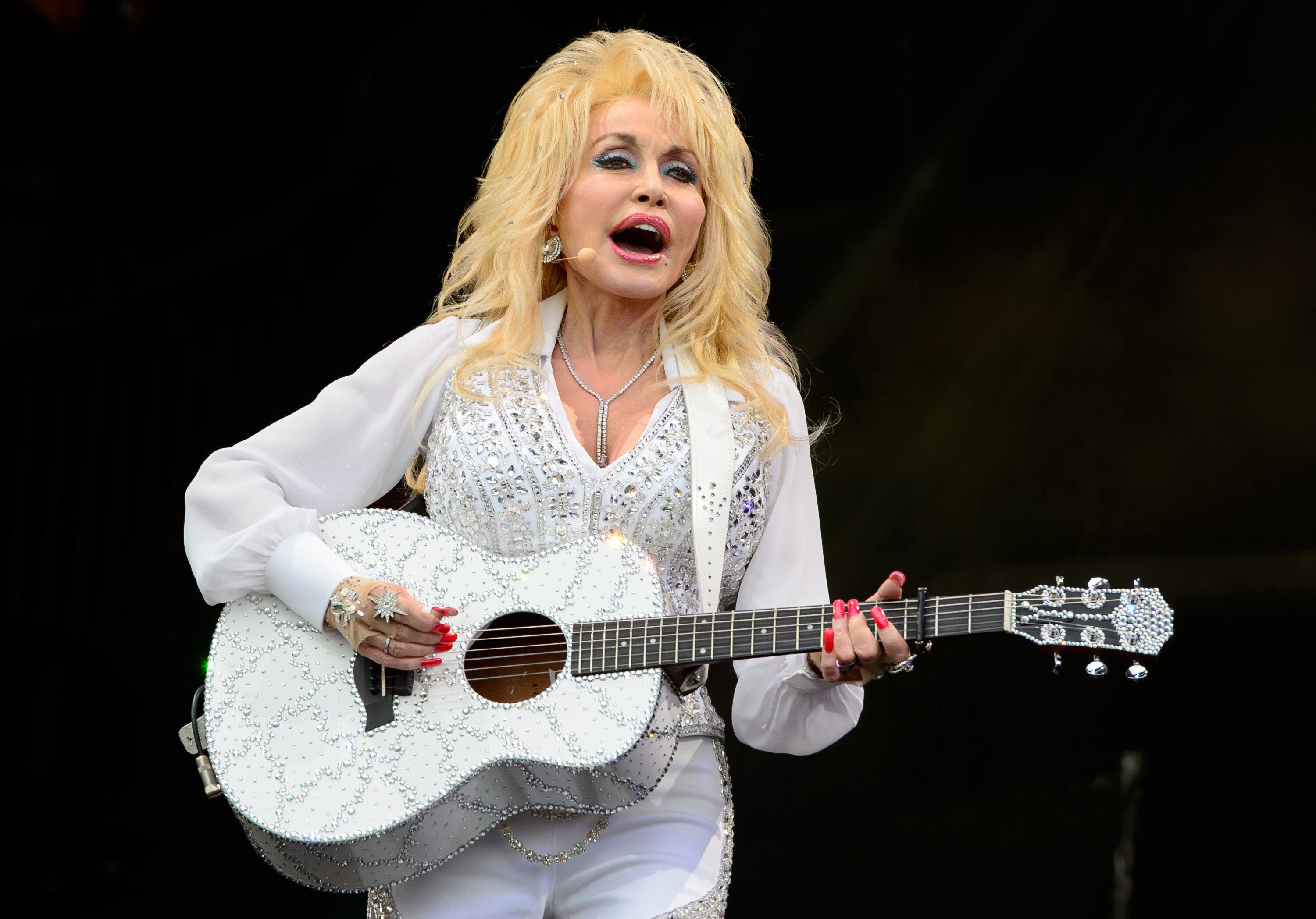 Remembering Dolly Parton's Triumphant And 'Magic' Glastonbury Set
