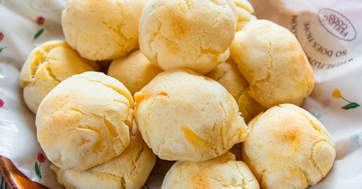 【じゃがいも、揚げるよりこっち!】「もっちもち食感にハマった」「チーズがとろ〜っとたまらない」もちもちポテトチーズパンレシピ
