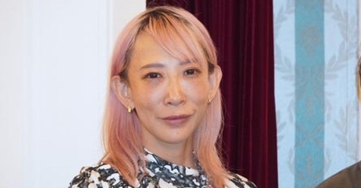 蜷川実花が「映画ちいかわ」のボンドロシールをリメイクするとこうなる⇒「センスがすごくよい!」と反響