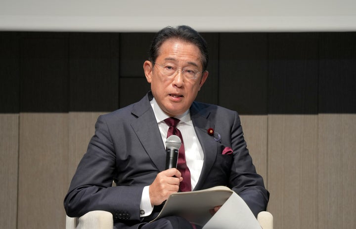イベントで話す岸田文雄・元首相