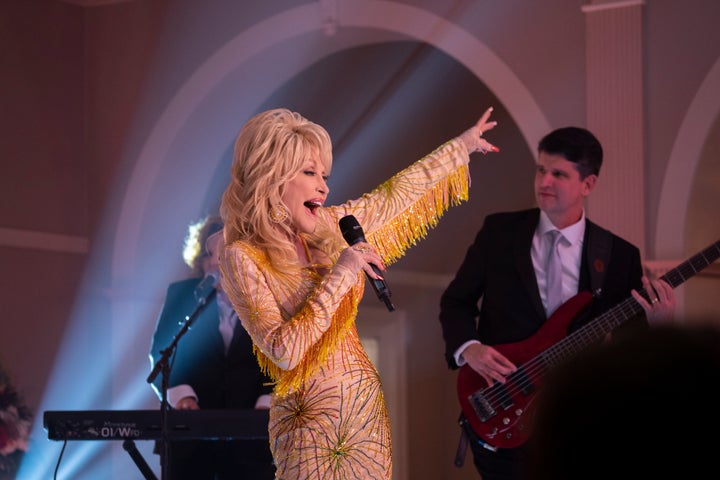 Dolly Partin in the Netflix original series Heartstrings, based on her music