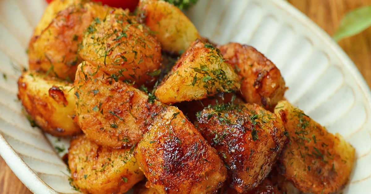 【じゃがいもはこの味付けがウマい】ウチではポテトフライより人気!カリッとホクホクの時短おかずレシピ3選