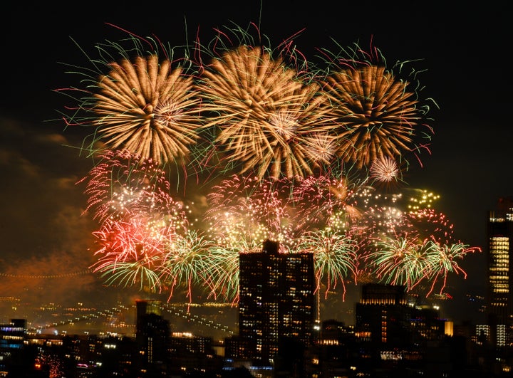 アメリカ・ニューヨークで打ち上げられた独立記念日を祝う花火（2026年7月4日）