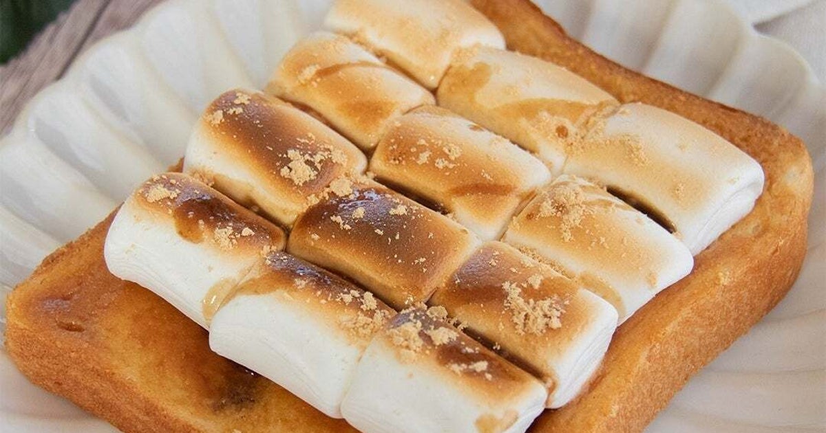 【食パンアレンジ】朝からあまくて幸せ!のせて焼くだけ「プリントースト」「焼き芋トースト」など人気のレシピ4選
