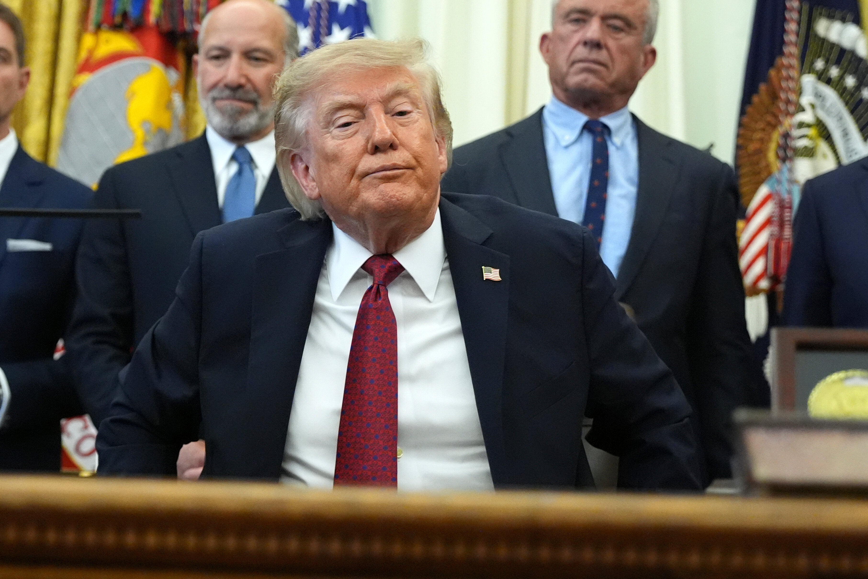 Iran War Escalation Sends UK Borrowing Costs Soaring as Trump Threatens Falklands Support — image 4