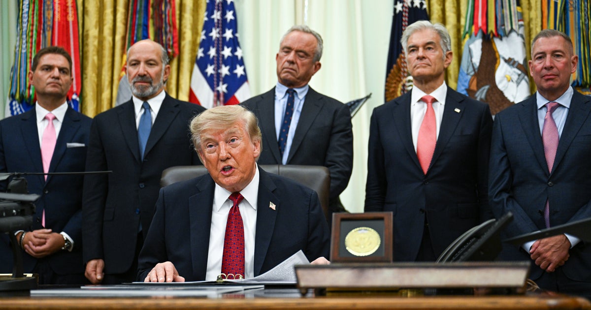 https://img.huffingtonpost.com/asset/6a96acaa19000092266bbdac.jpeg?cache=mLqHlhC2PP&ops=1200_630