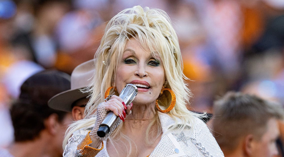 Dolly Parton’s Niece Explains Why The Family Kept Quiet On Her Aunt’s Health Issues