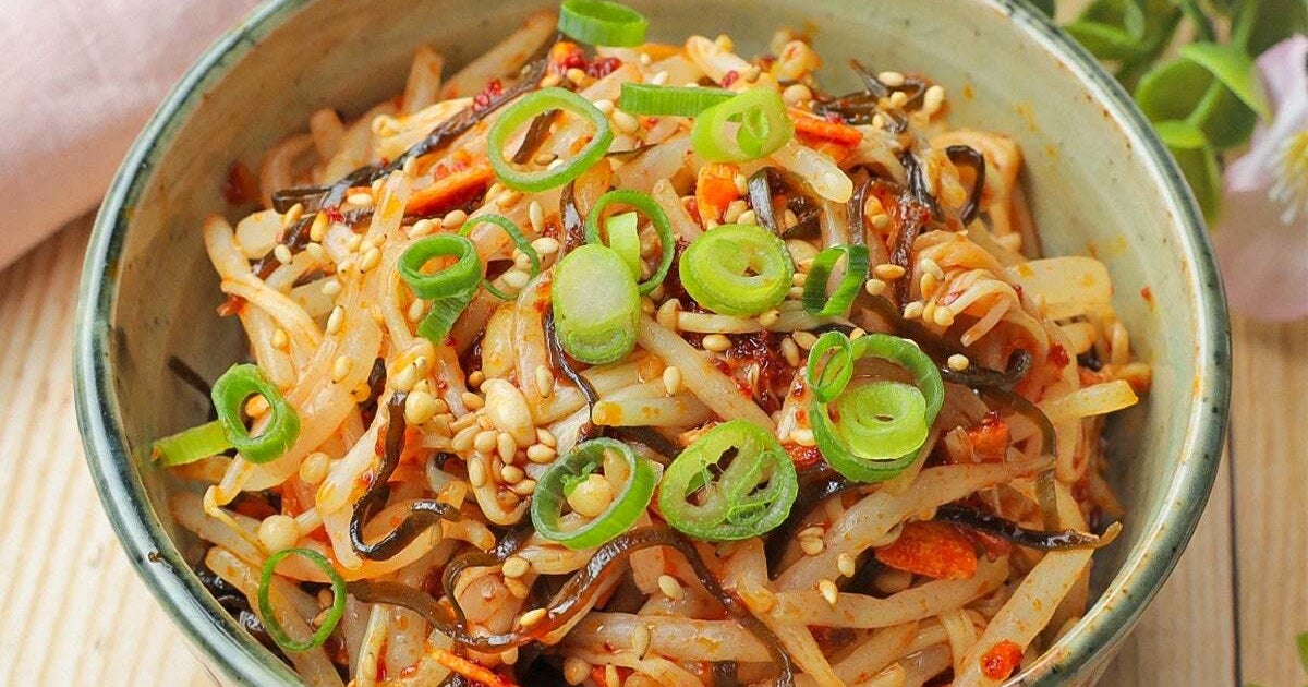 【週3で作ってる】安いのに驚くほどウマい「もやし」の食べ方。レンジ簡単もやしナムル3選