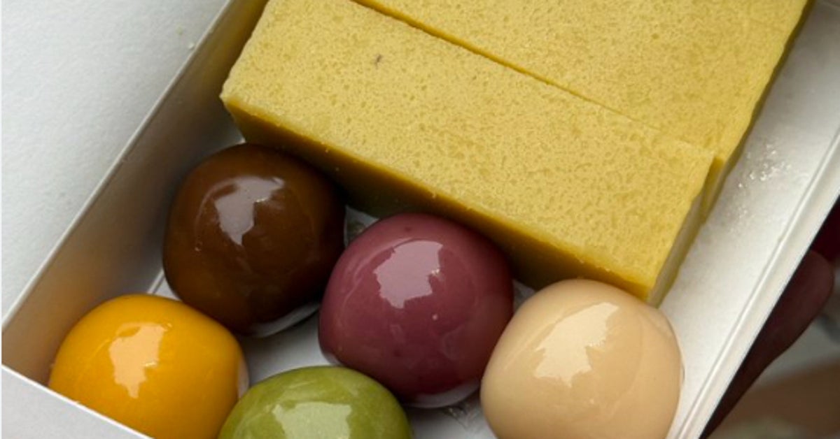 東京・浅草の老舗和菓子屋の“自販機”が話題⇨「芋ようかんが24時間買える」「最高!」消費期限は「当日含め2日」