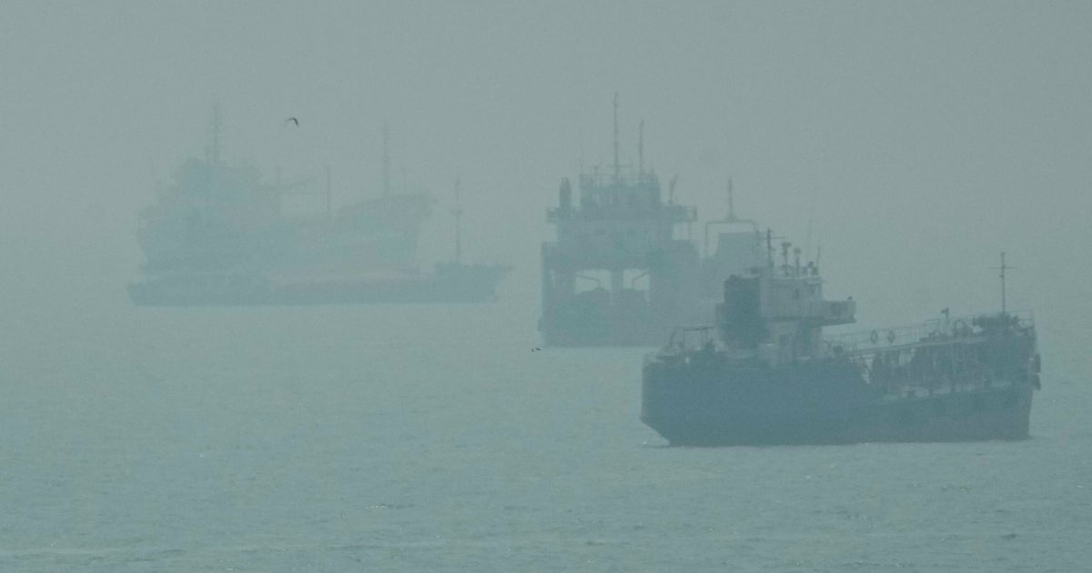 Photo: huffpost.com US Forces Strike Iranian Tankers After Missile Attacks on Navy Warship