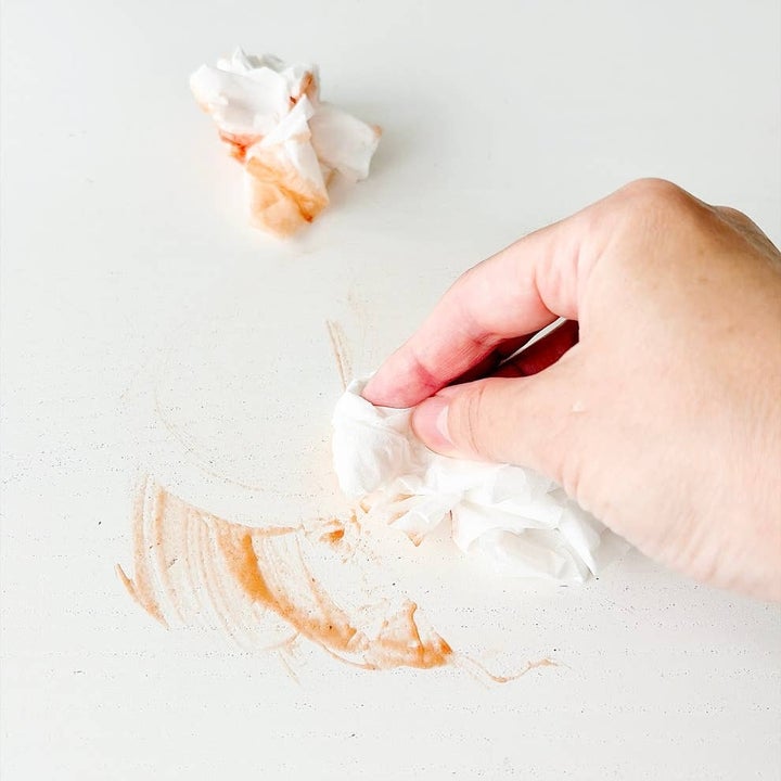 食べこぼしを「一瞬できれいにする方法」