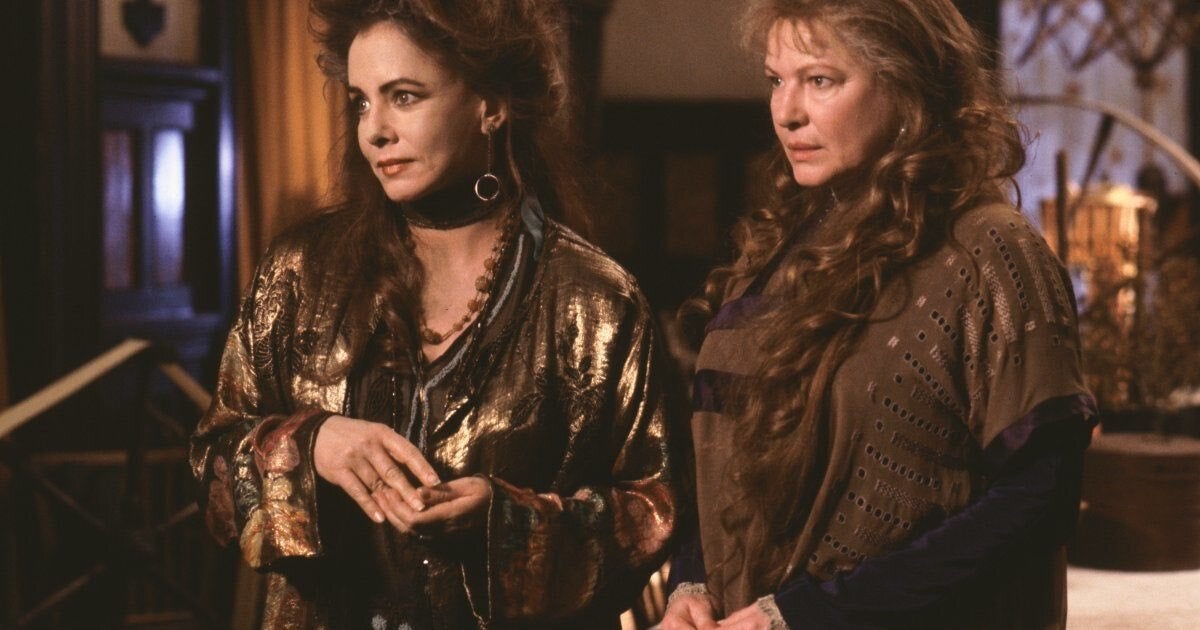 The Aunts' Iconic Style In Practical Magic Was Inspired By This Rock ...
