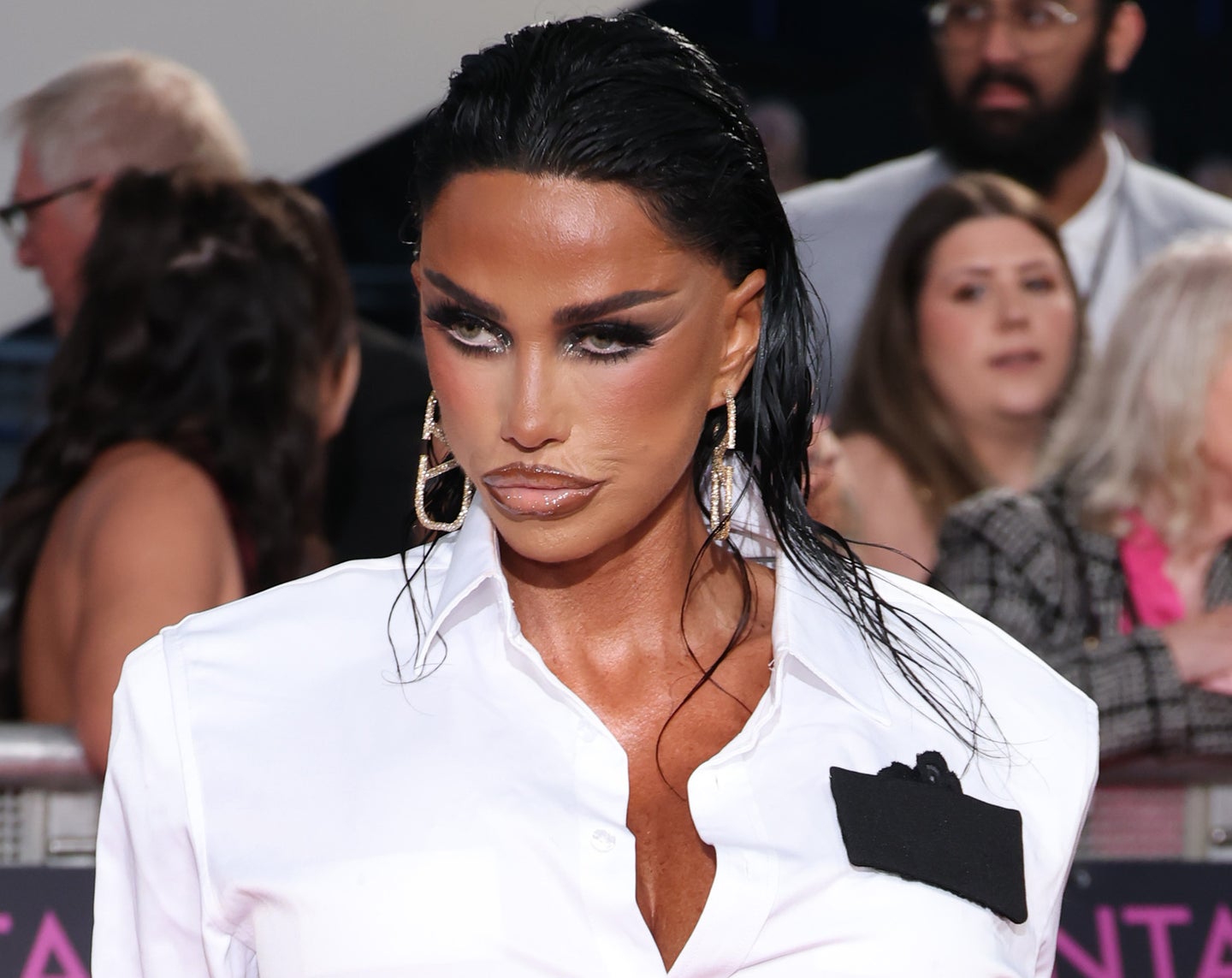 Katie Price Speaks Out After NTAs Red Carpet Look Sparks Debate katie-price-speaks-out-after-ntas-red-carpet-look-sparks-debate