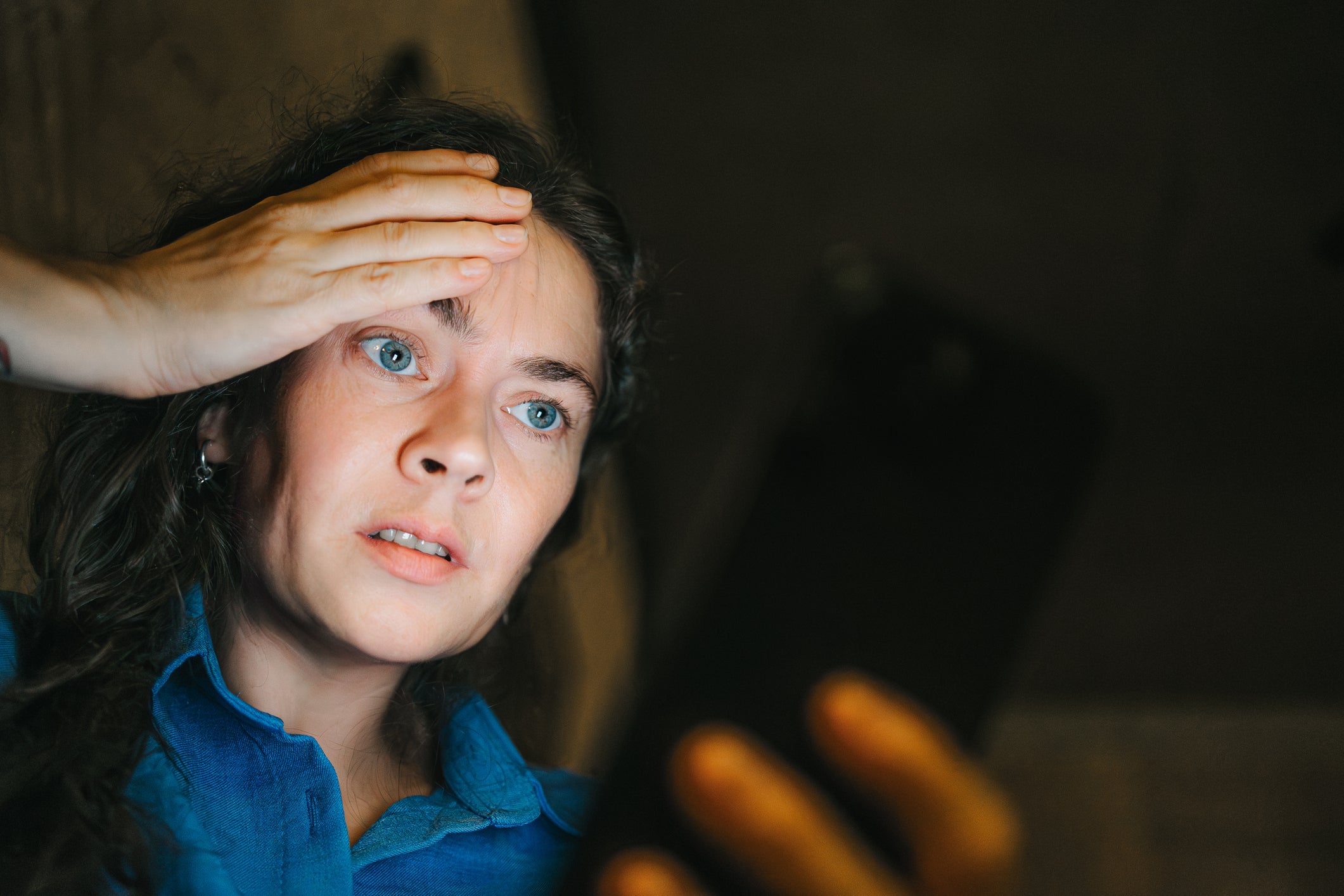 Therapists Share How To Stop Spiralling Over Doom-Filled Headlines About AI