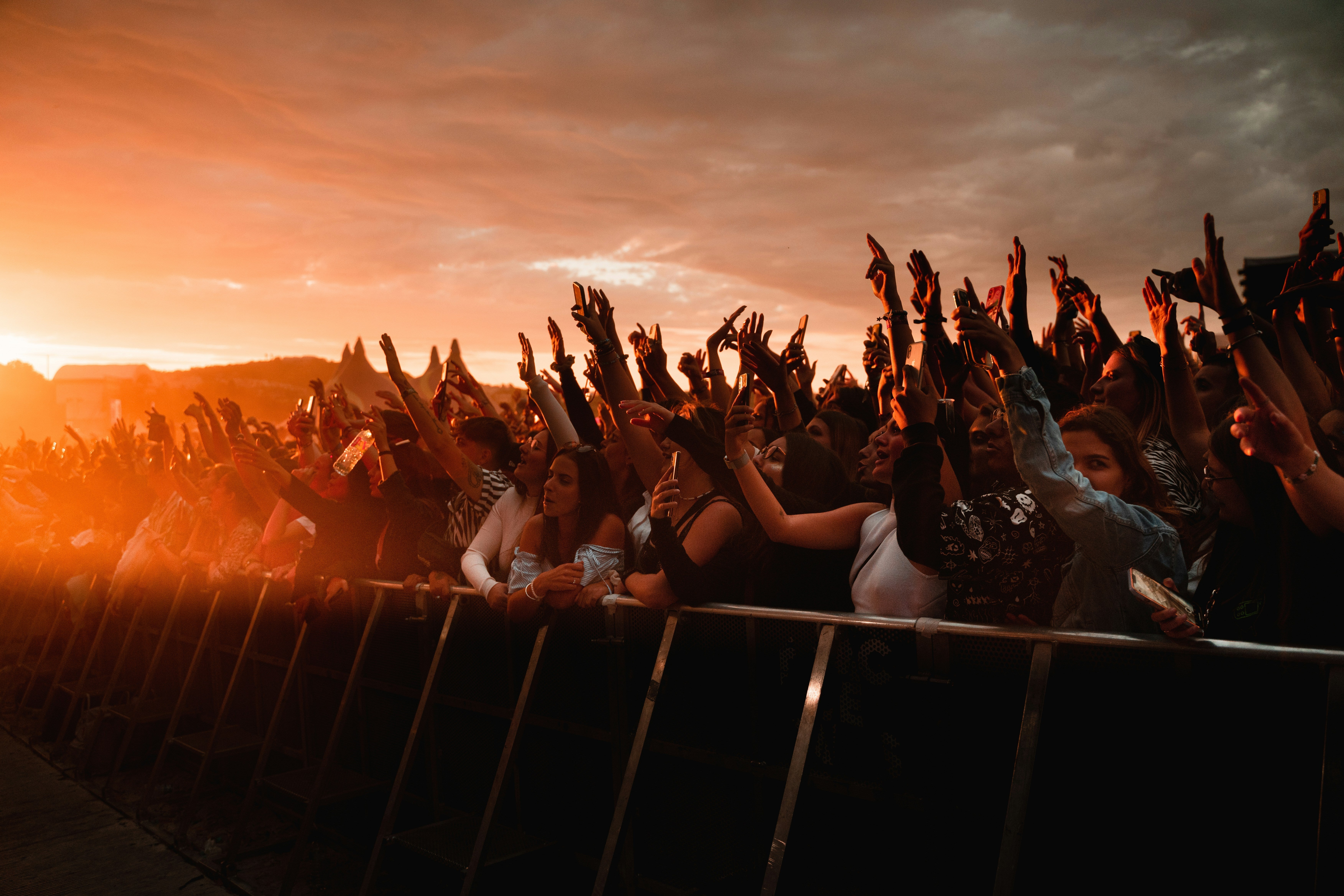 Trying To Get Glastonbury Tickets? An Expert Shares 5 Genius Browser Hacks