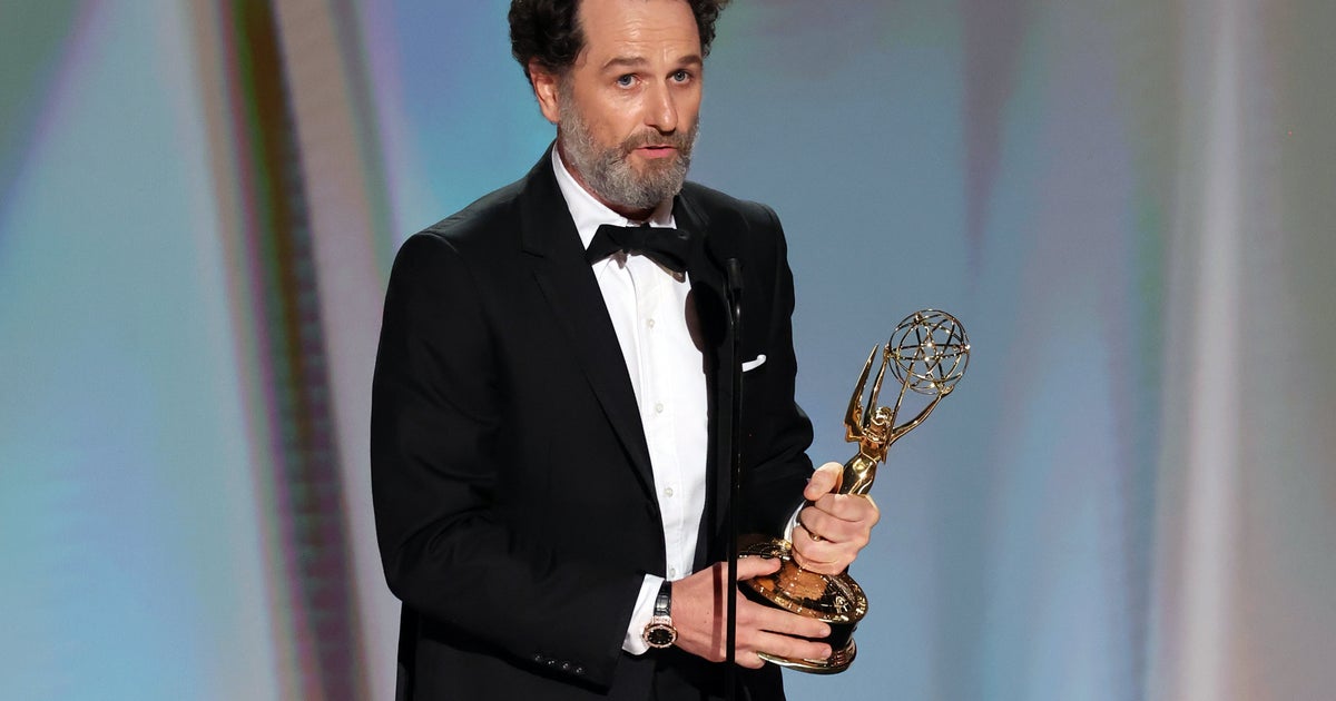 Matthew Rhys gewinnt den Preis als bester Hauptdarsteller in einer ...