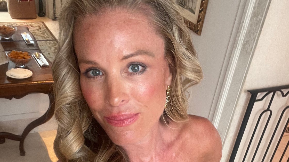 I Rejoined Tinder At 53. Here’s What I Finally Had To Admit To Myself.