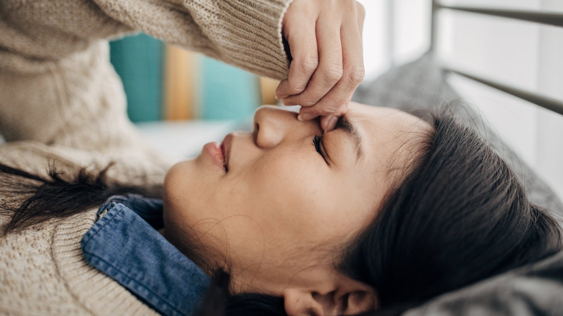 Doctors Explain A Headache Hack That The Internet Claims Works Better Than Medication - HuffPost