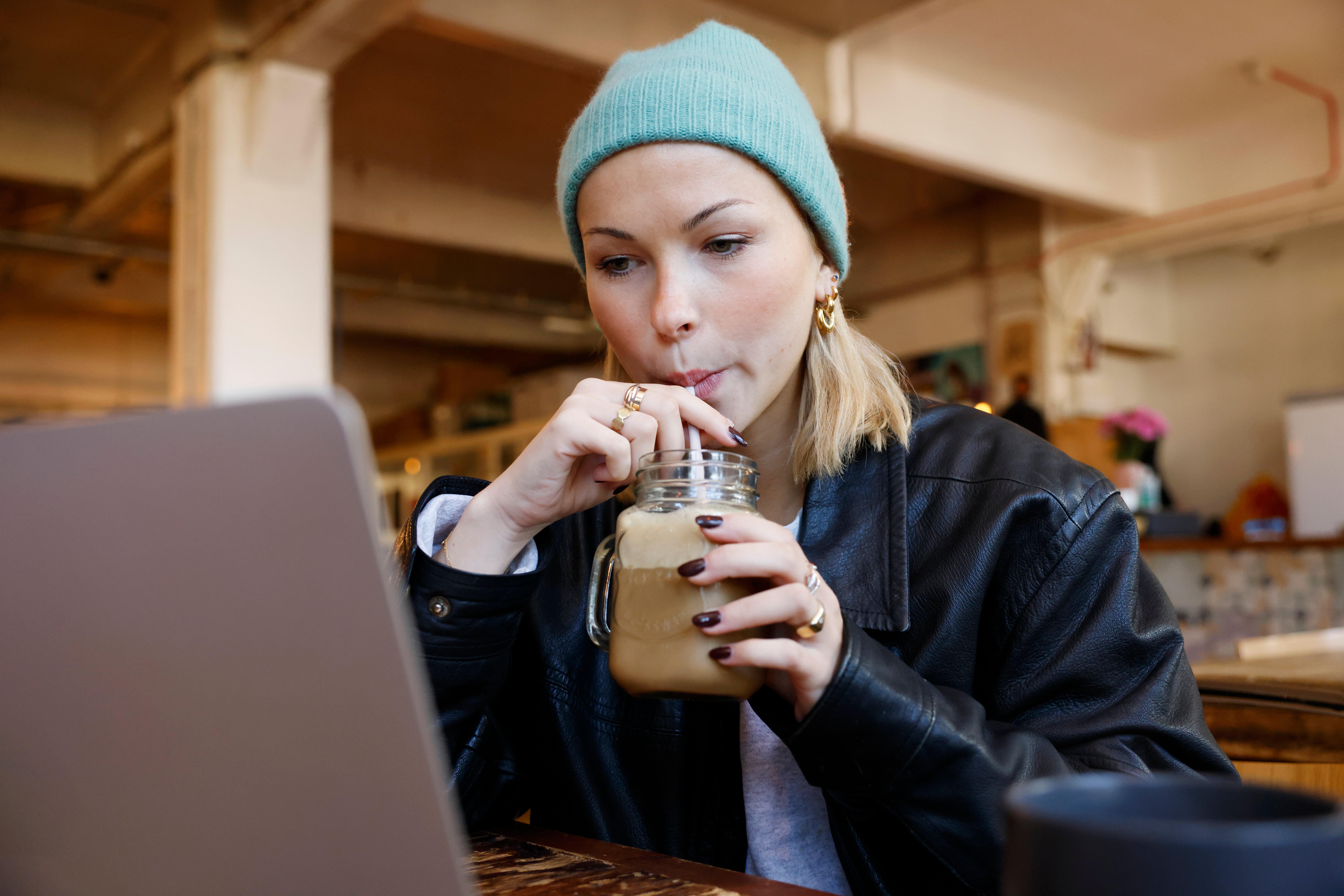 The Viral Debate About Iced Coffee At Job Interviews Is Splitting The Internet