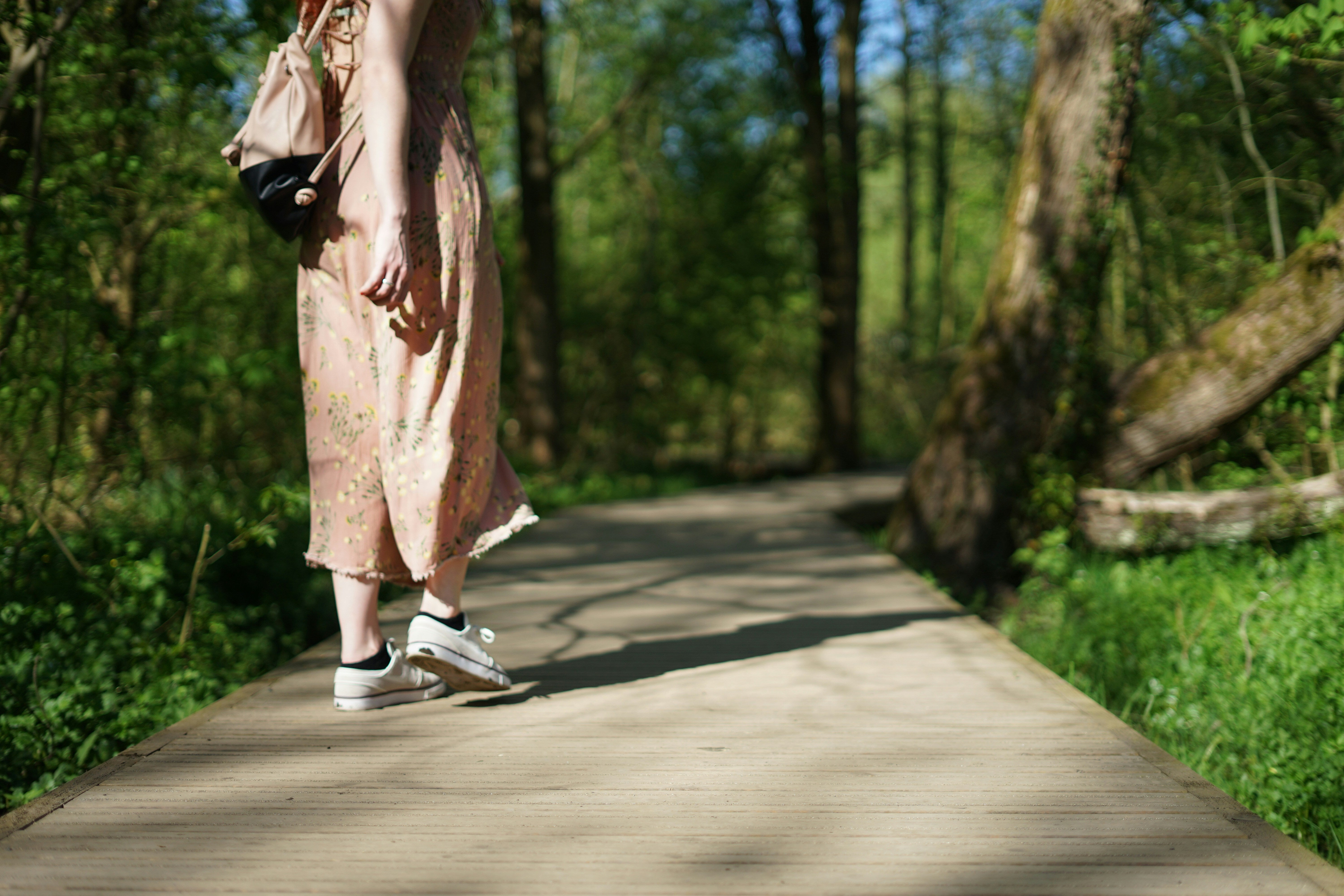 Study Confirms Whether Few Long Walks Or Frequent Short Ones Are Better For Your Health