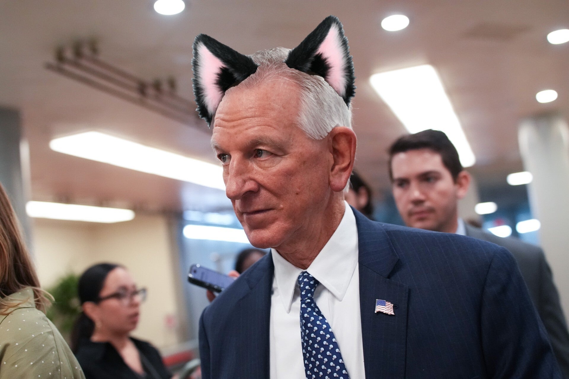 huffpost.com - Kelby Vera - MAGA Sen. Goes On A Tear Over Furries In The Airline Industry