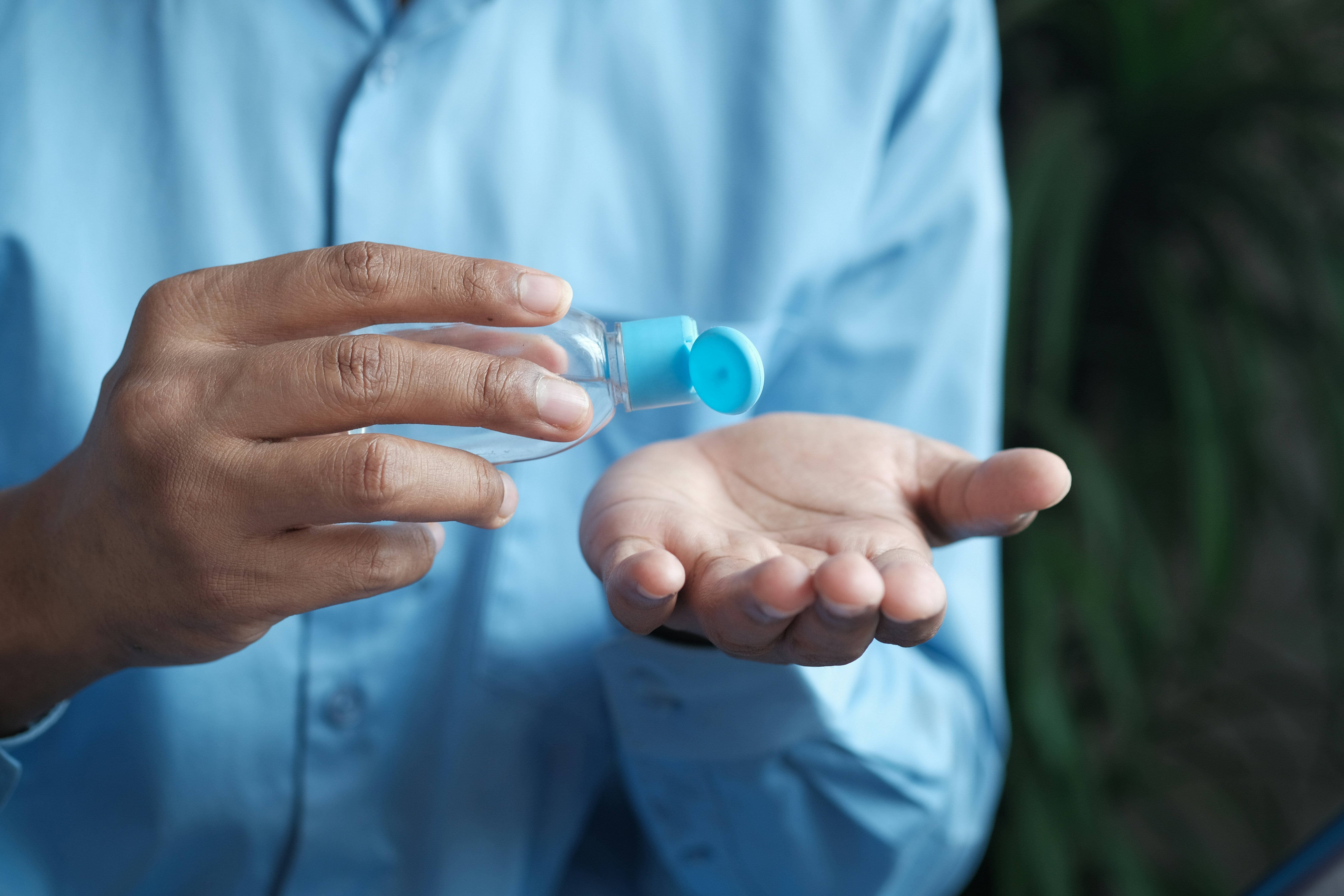 5 Places A Doctor Always Brings Hand Sanitiser During Flu Season