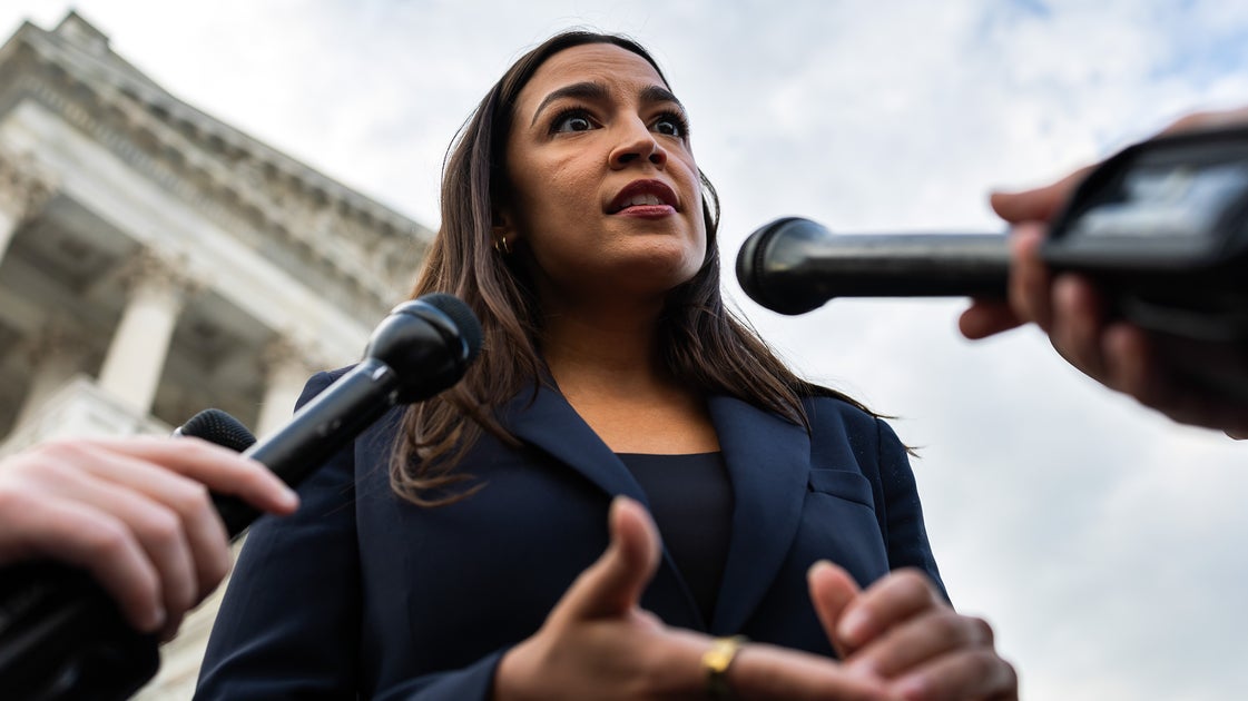 Demokraten meiden AOC plötzlich, so ein Bericht. Hier ist der Grund.