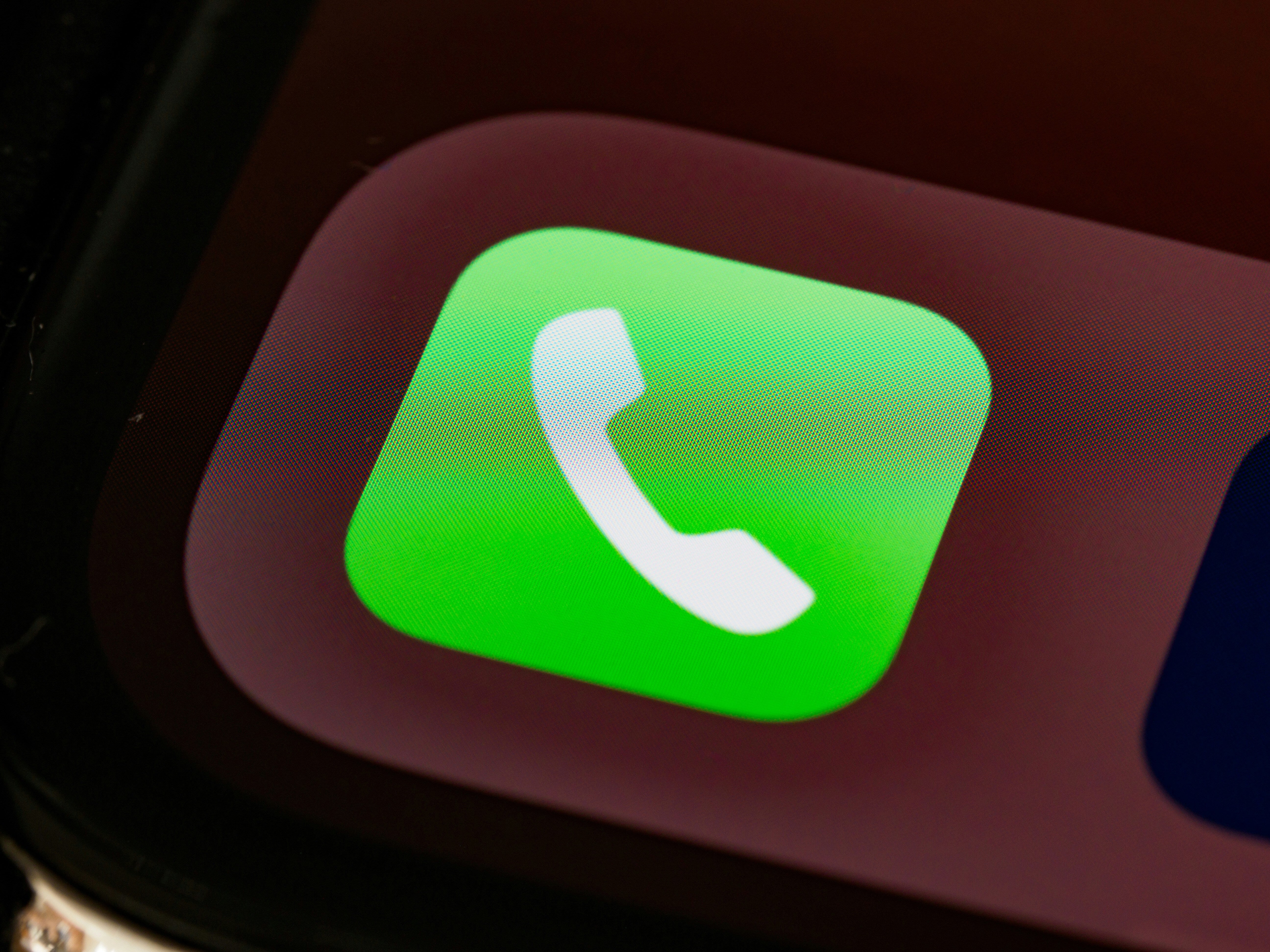 The Simple iPhone Setting That Stops Spam Callers In Their Tracks