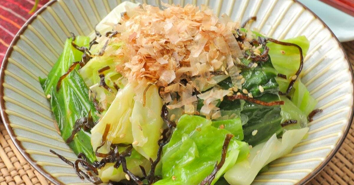 【キャベツ買ったら迷わずコレ】切って、チンして、和えるだけ。簡単なのにウマい！キャベツの人気副菜レシピ3選